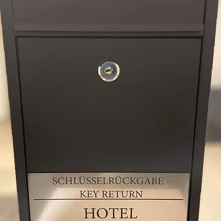 Am Roemerplatz 3*