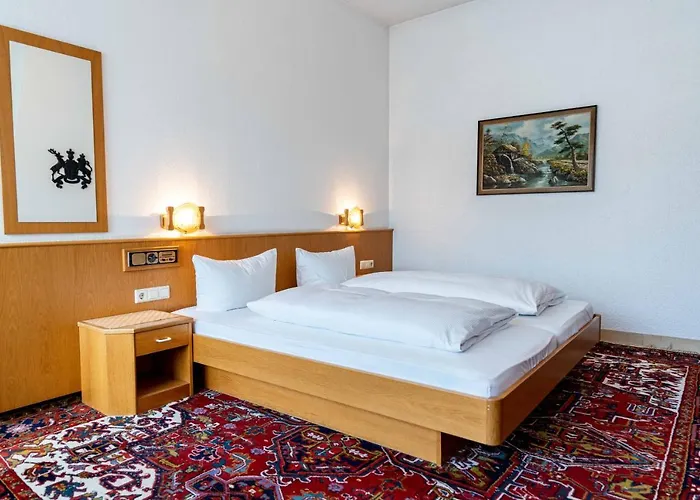 Am Roemerplatz Bed & Breakfast 4*