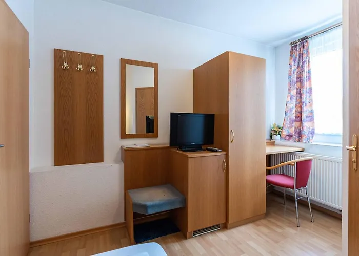 Am Roemerplatz Bed & Breakfast