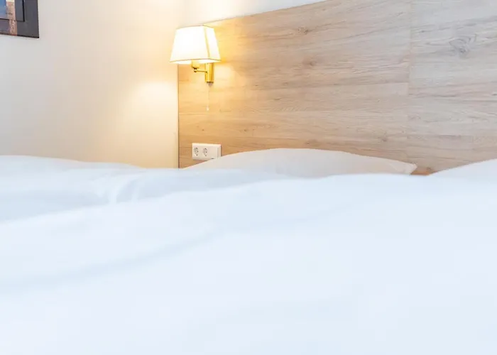 Bed & Breakfast Am Roemerplatz Ulma